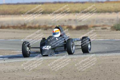 media/Nov-19-2022-CalClub SCCA (Sat) [[baae7b5f0c]]/Group 1/Race (Outside Grapevine)/